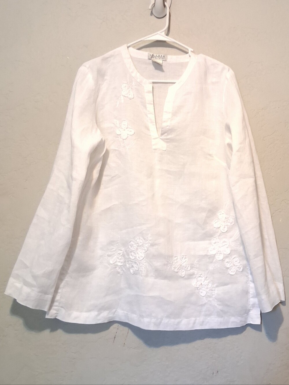 John Paul Richard Women Uniform 100%‎ Ramie Long Sleeve White Top Embroidered L